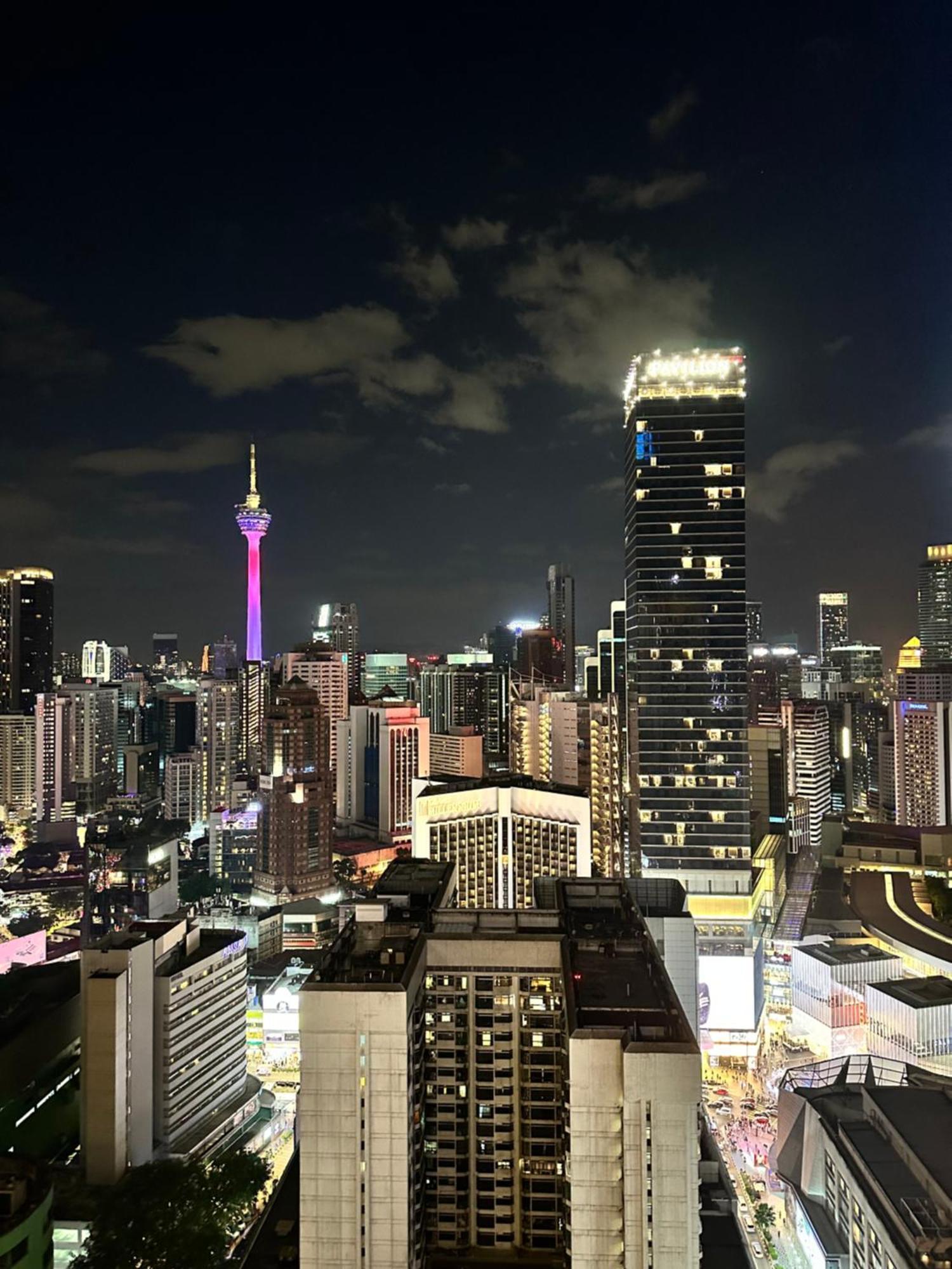 Apartamento Axon Infinity Pool Kl Kuala Lumpur Exterior foto