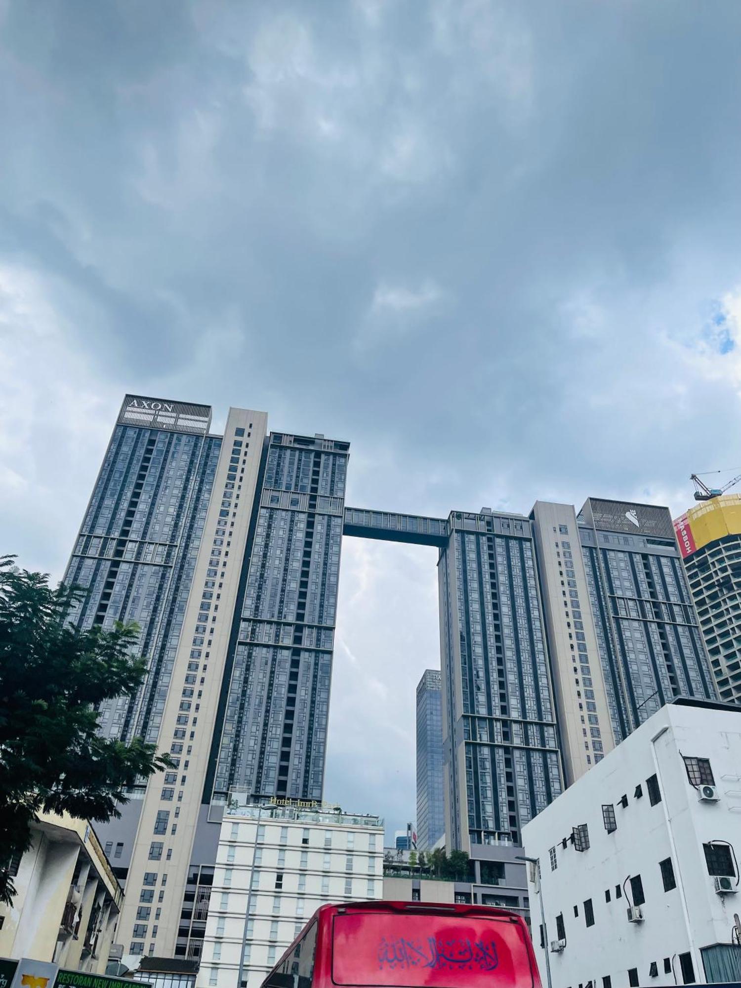 Apartamento Axon Infinity Pool Kl Kuala Lumpur Exterior foto